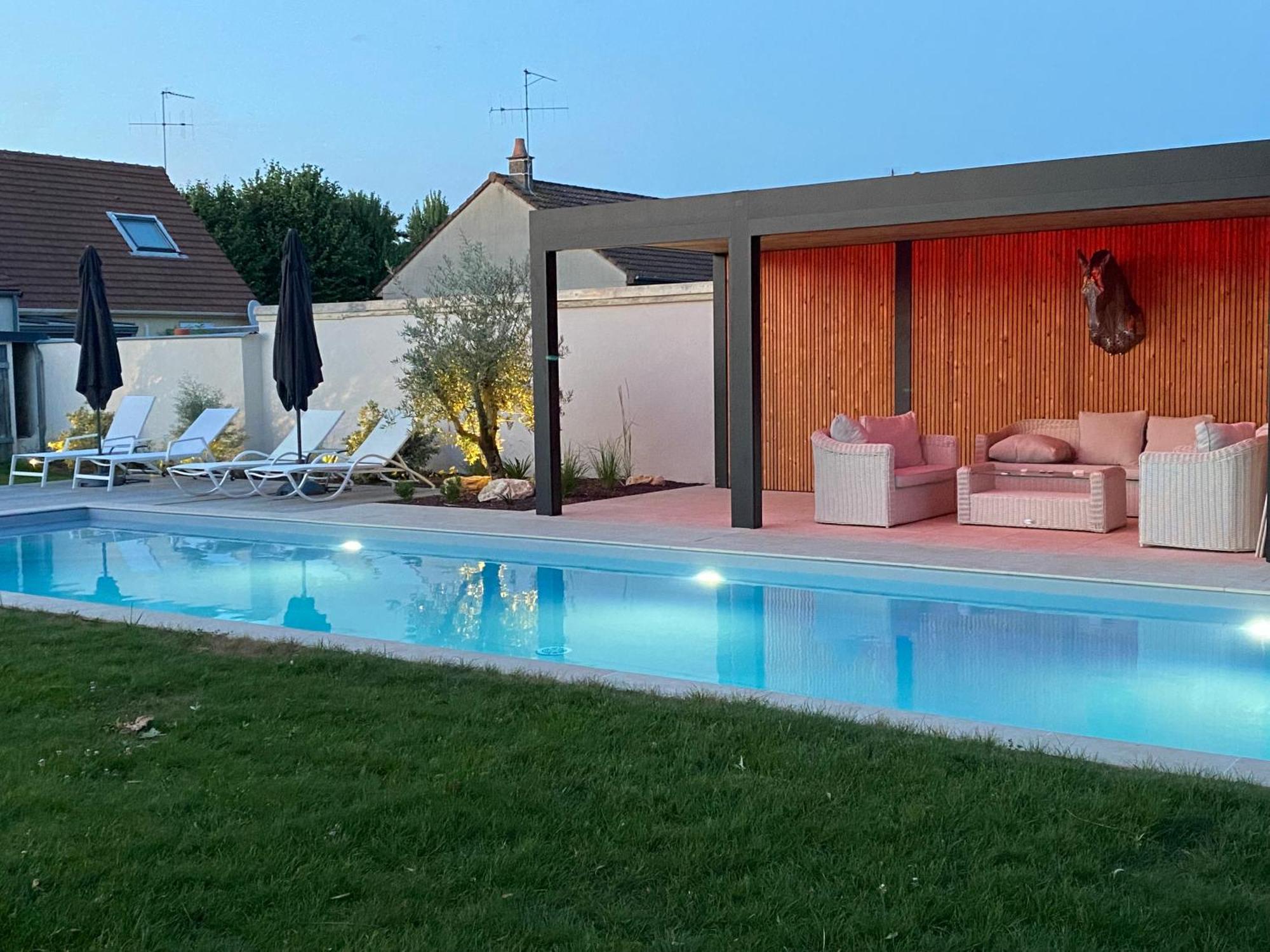 Hotel Le cheval bleu à Larcay Extérieur photo